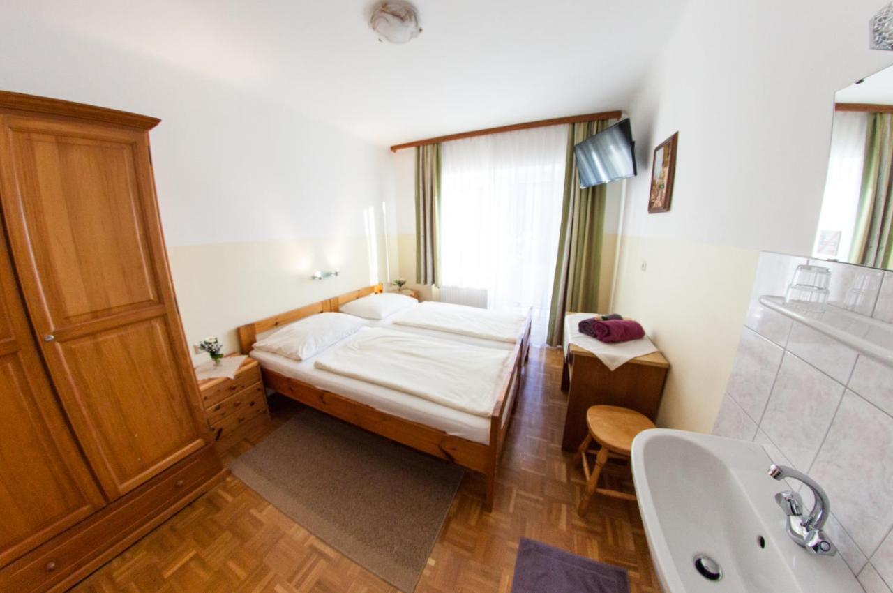 Fruehstueckspension Koelich Klagenfurt am Woerthersee Exterior foto