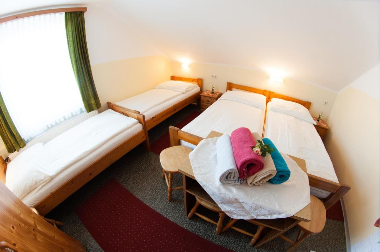 Fruehstueckspension Koelich Klagenfurt am Woerthersee Exterior foto