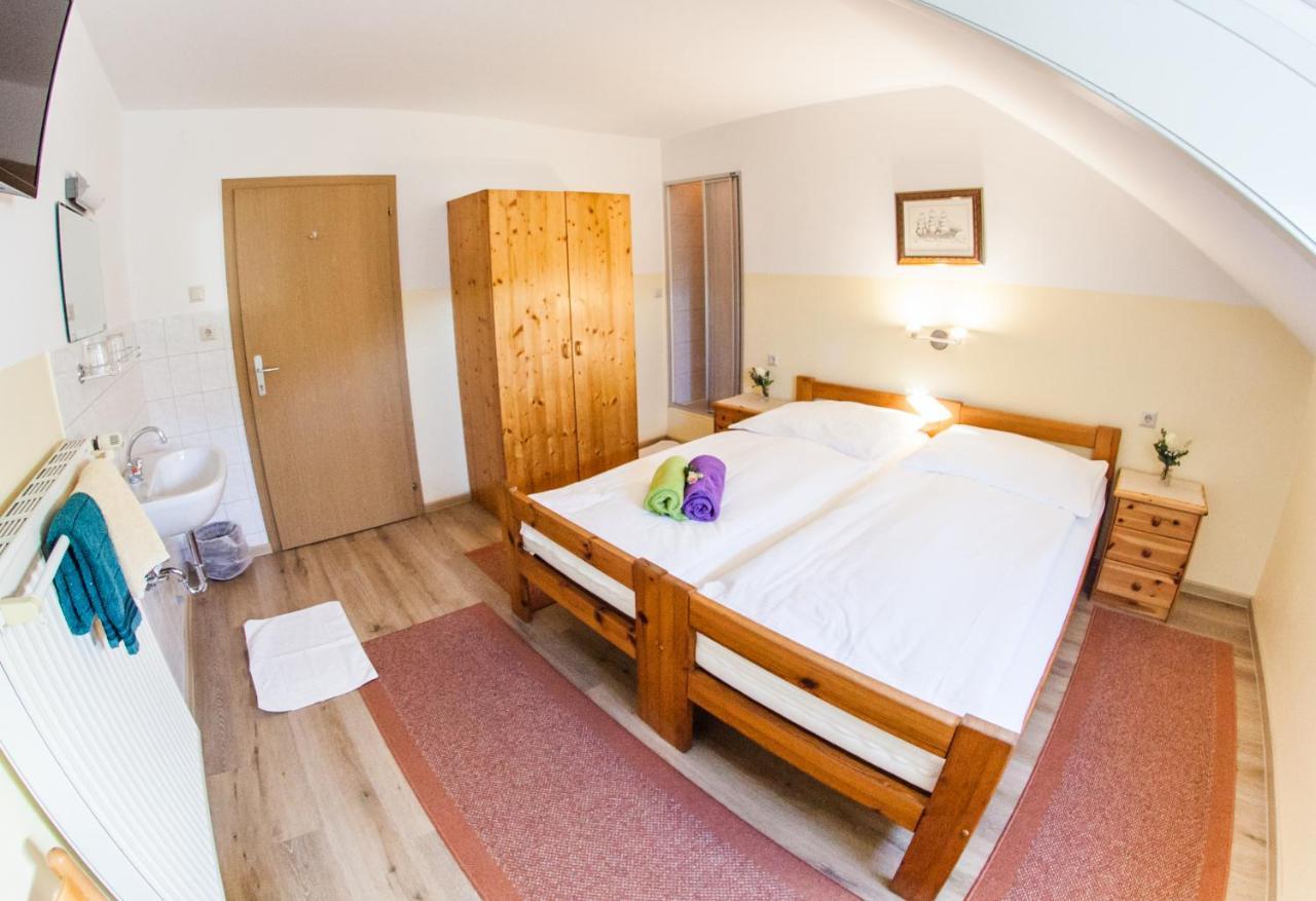 Fruehstueckspension Koelich Klagenfurt am Woerthersee Exterior foto