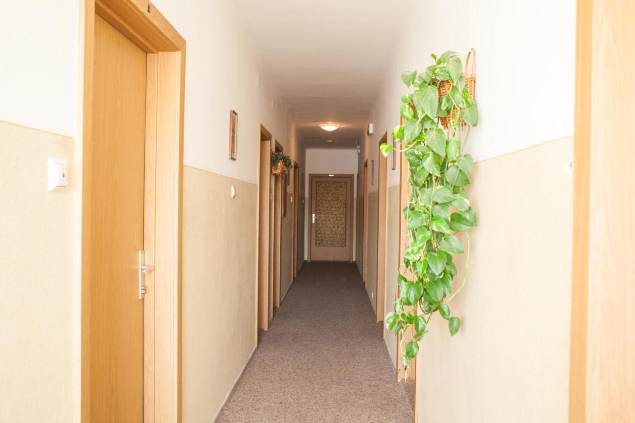 Fruehstueckspension Koelich Klagenfurt am Woerthersee Exterior foto