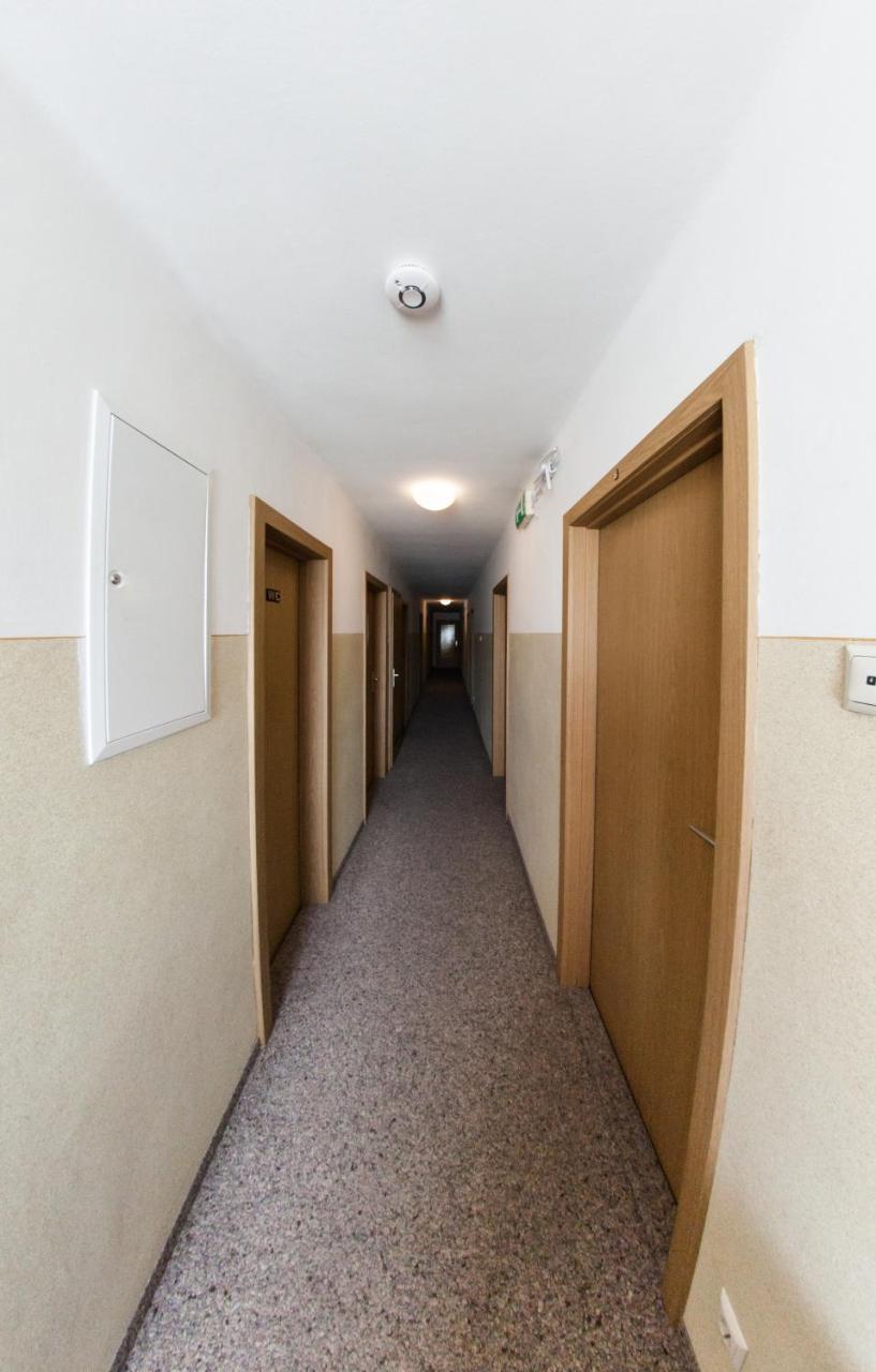 Fruehstueckspension Koelich Klagenfurt am Woerthersee Exterior foto
